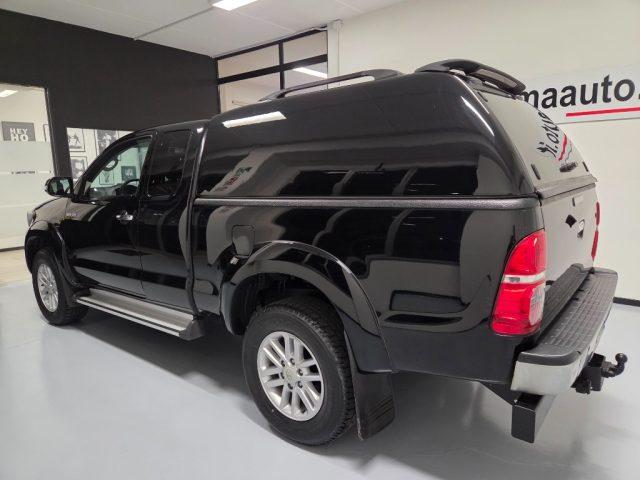TOYOTA Hilux D-4D 4WD EXTRA CAB MANUALE