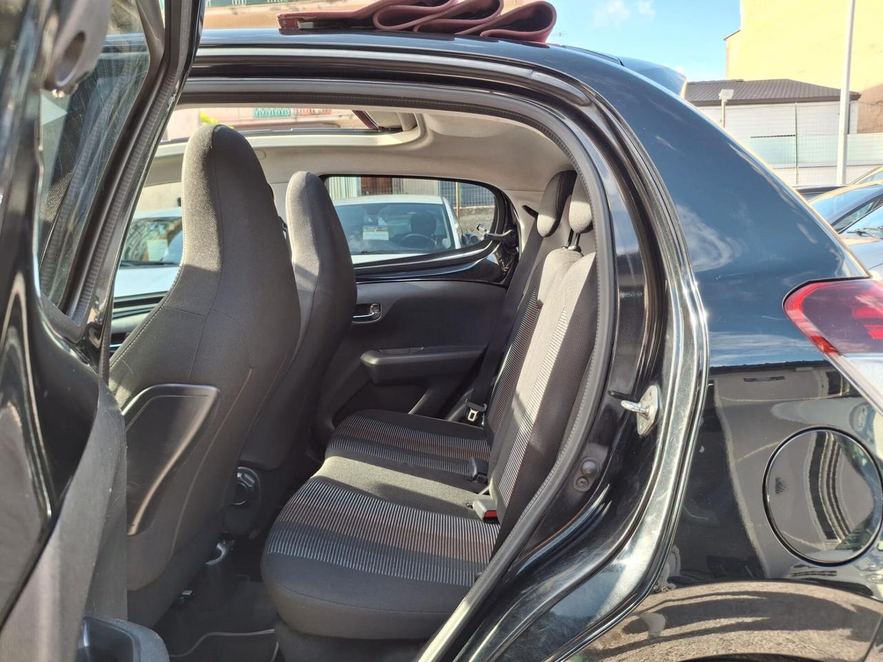 Peugeot 108 VTi 68 5 porte Allure TOP!