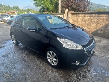 Peugeot 208 1.4 HDi 68 CV 3 porte Access