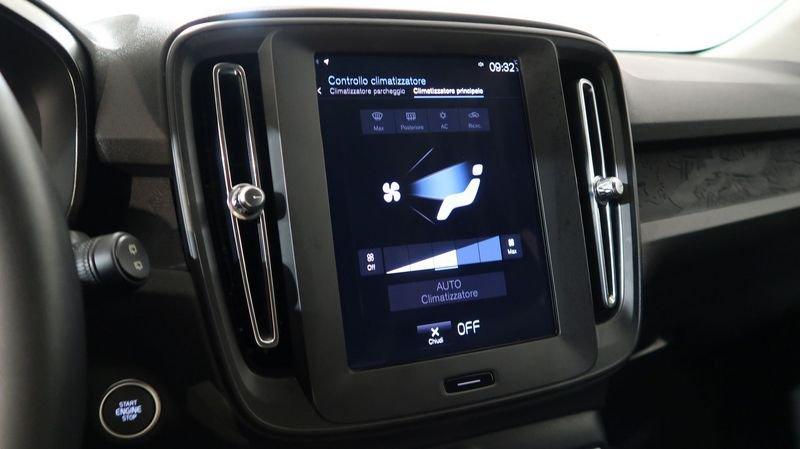 Volvo XC40 Recharge T4 Recharge Plug-in auto Essential
