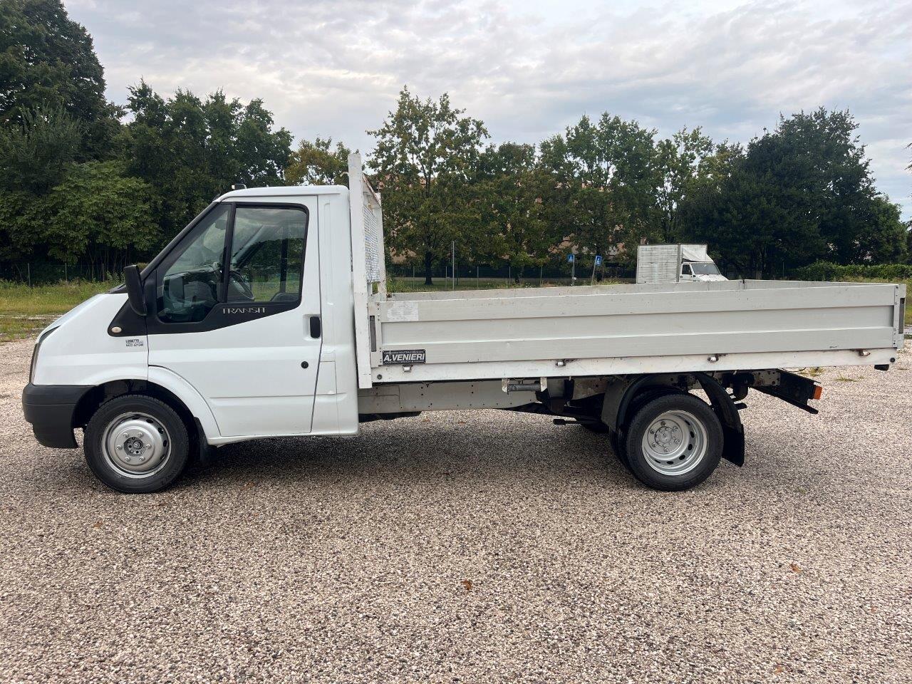 Ford Transit 350M 2.4 TDCi/115 PM-RG Cabinato