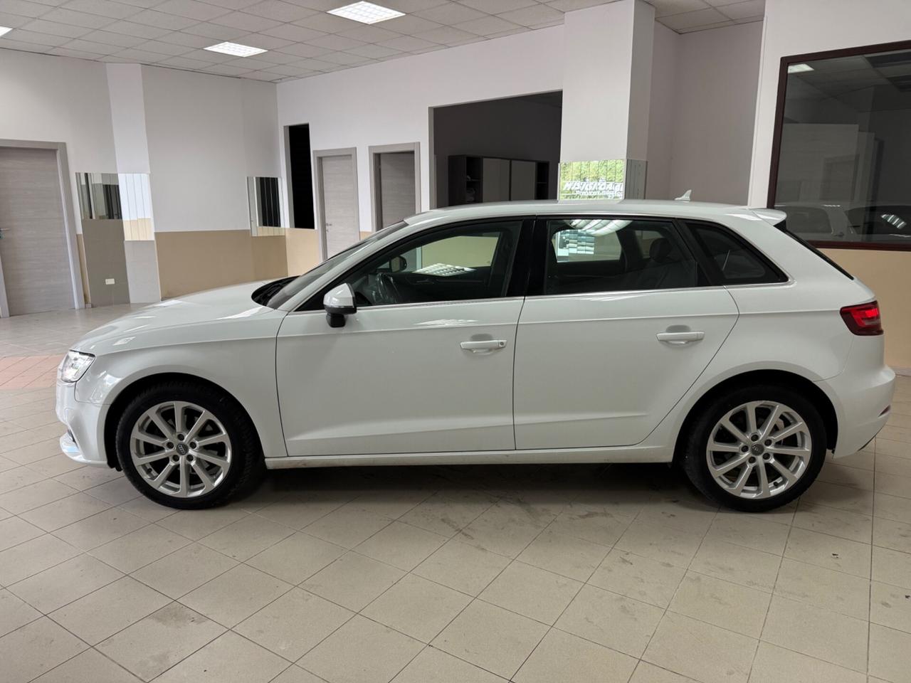Audi A3 1.6 TDI 116 CV S tronic Sport