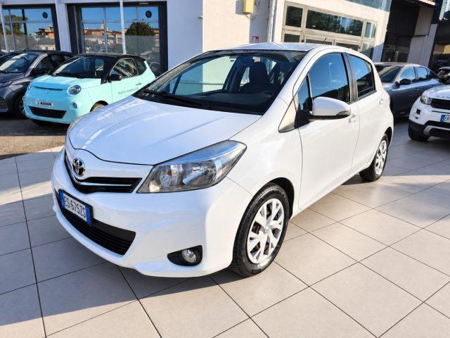 TOYOTA Yaris 1.0 5 Porte Lounge Retrocamera Neo Patentati