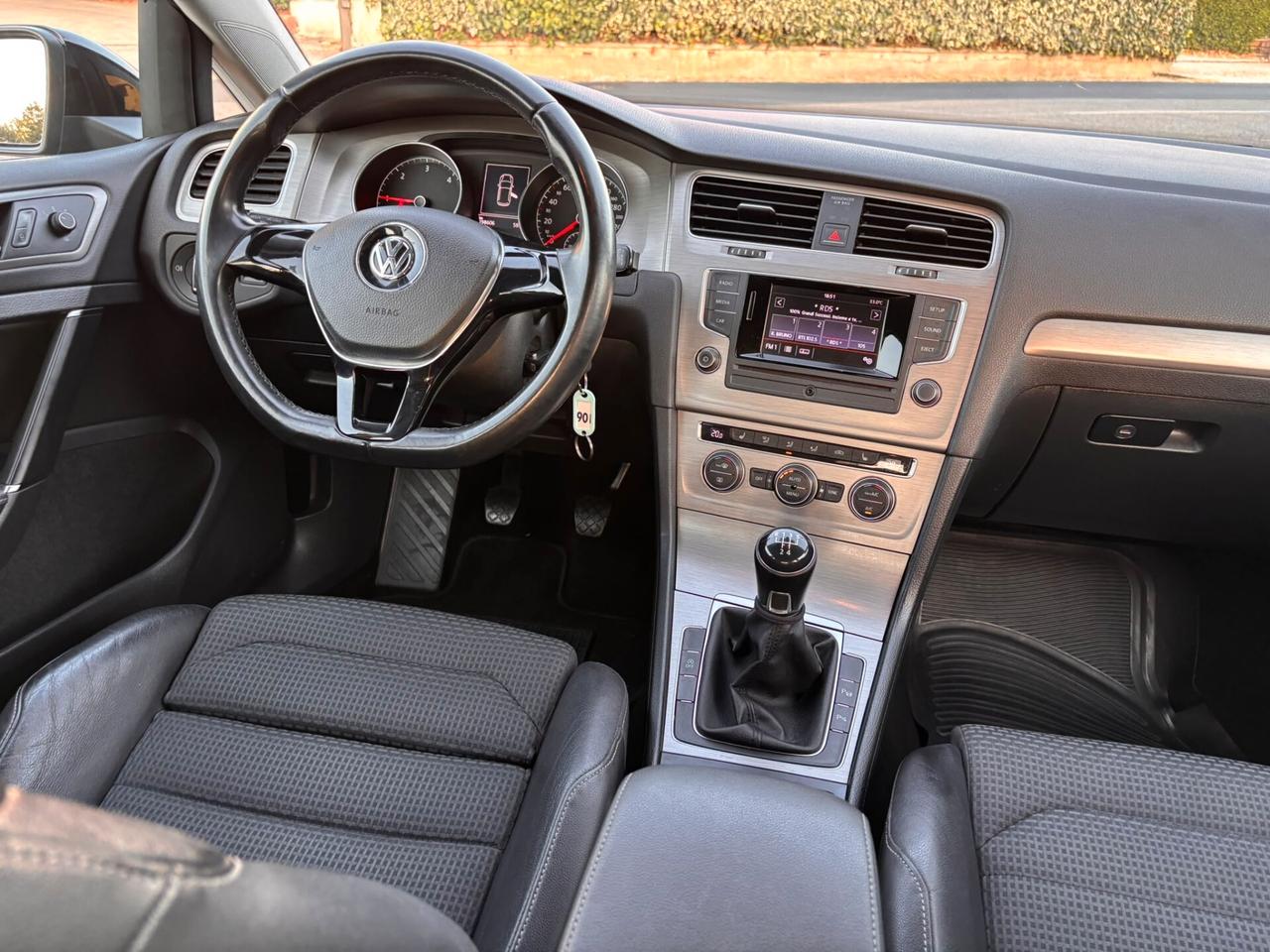 Volkswagen Golf 1.6 TDI DPF 5p. Highline