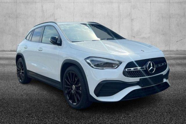 MERCEDES-BENZ GLA 220 d Automatic Premium