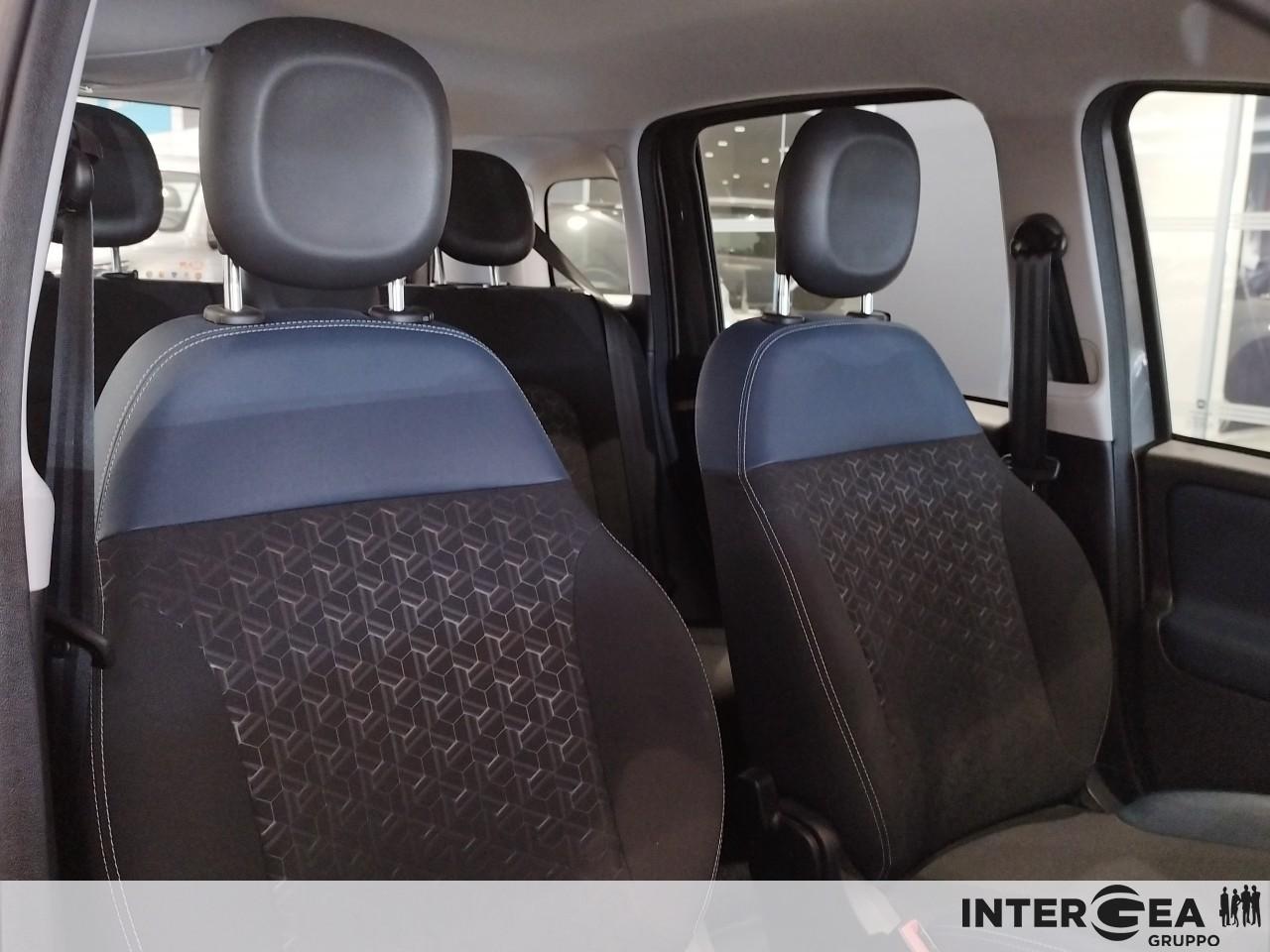 FIAT Panda 1.0 firefly hybrid Cross s&s 70