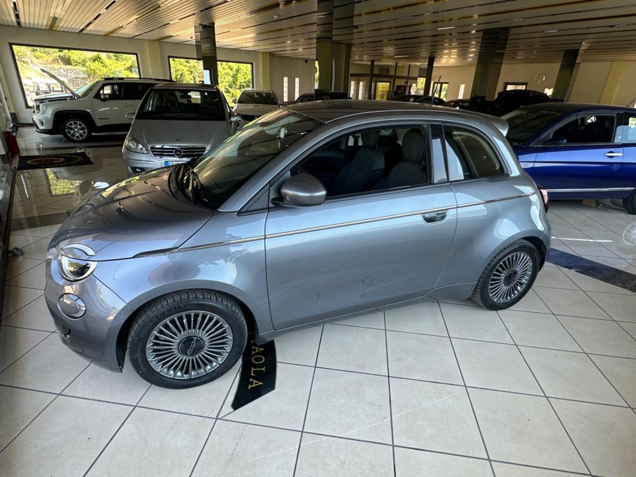Fiat 500 Icon Berlina 42 kWh