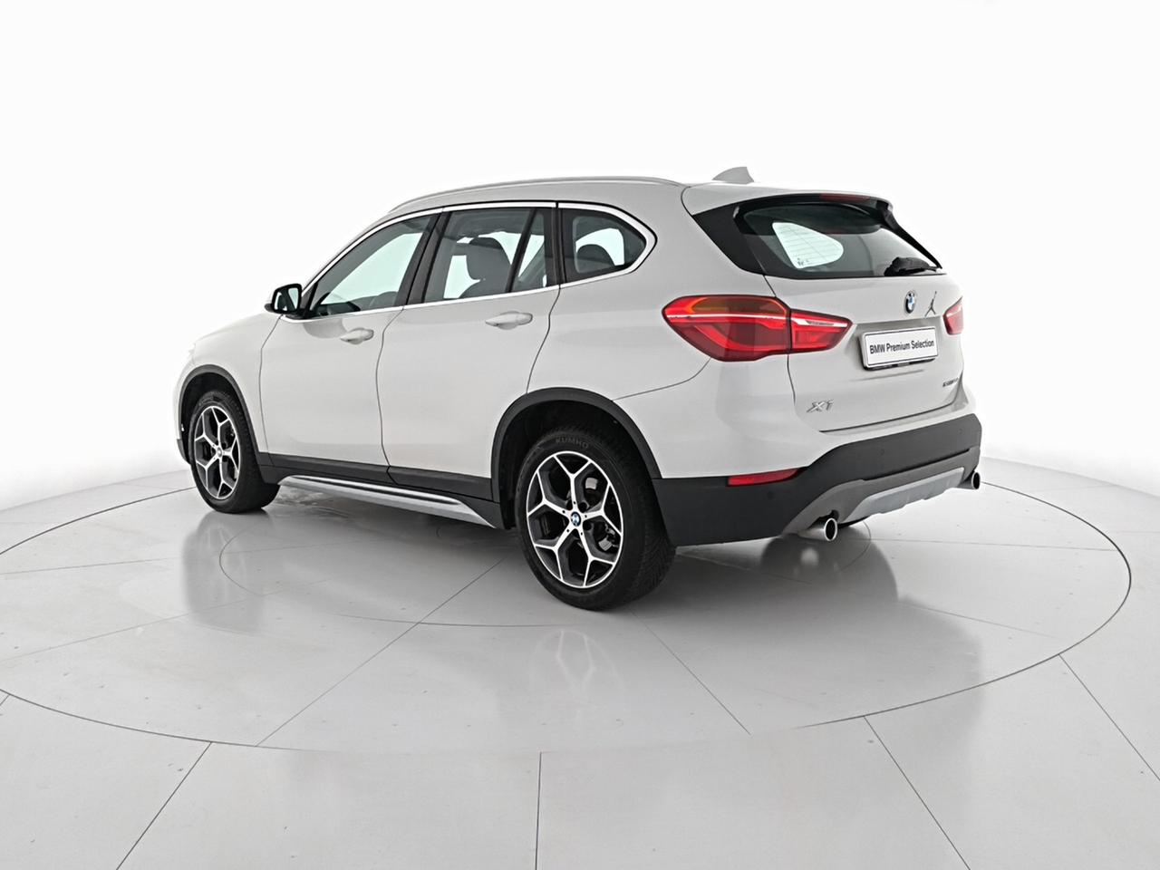 BMW X1 (F48) sDrive18d xLine