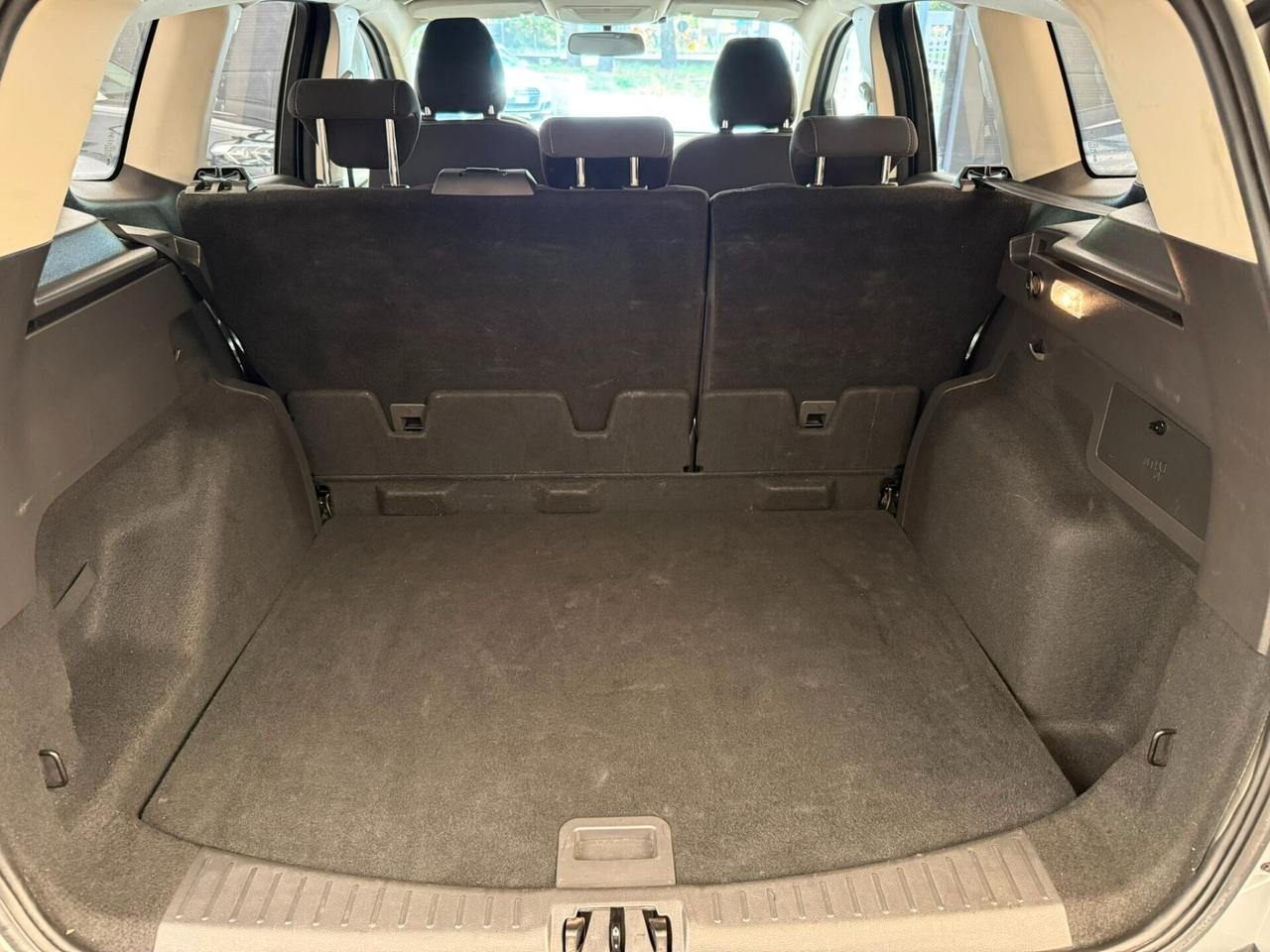 Ford Kuga 2.0 TDCI 150 CV S&S 2WD Titanium