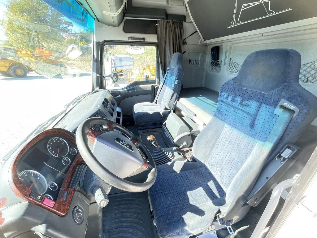 Trarrore stradale Man TGA 18480 + Vasca Menci