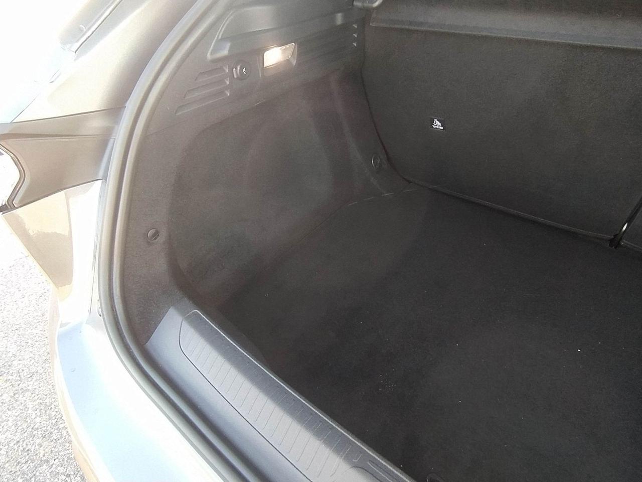 DS DS 4 Crossback Cross Trocadero 1.5 Blue H #8276