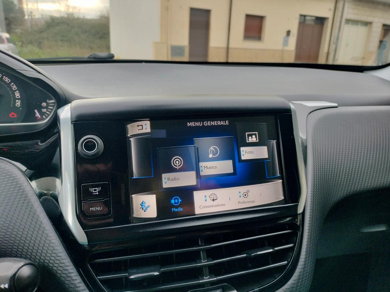 Peugeot 2008 1.6 e-HDi 92 CV Stop&Start Allure