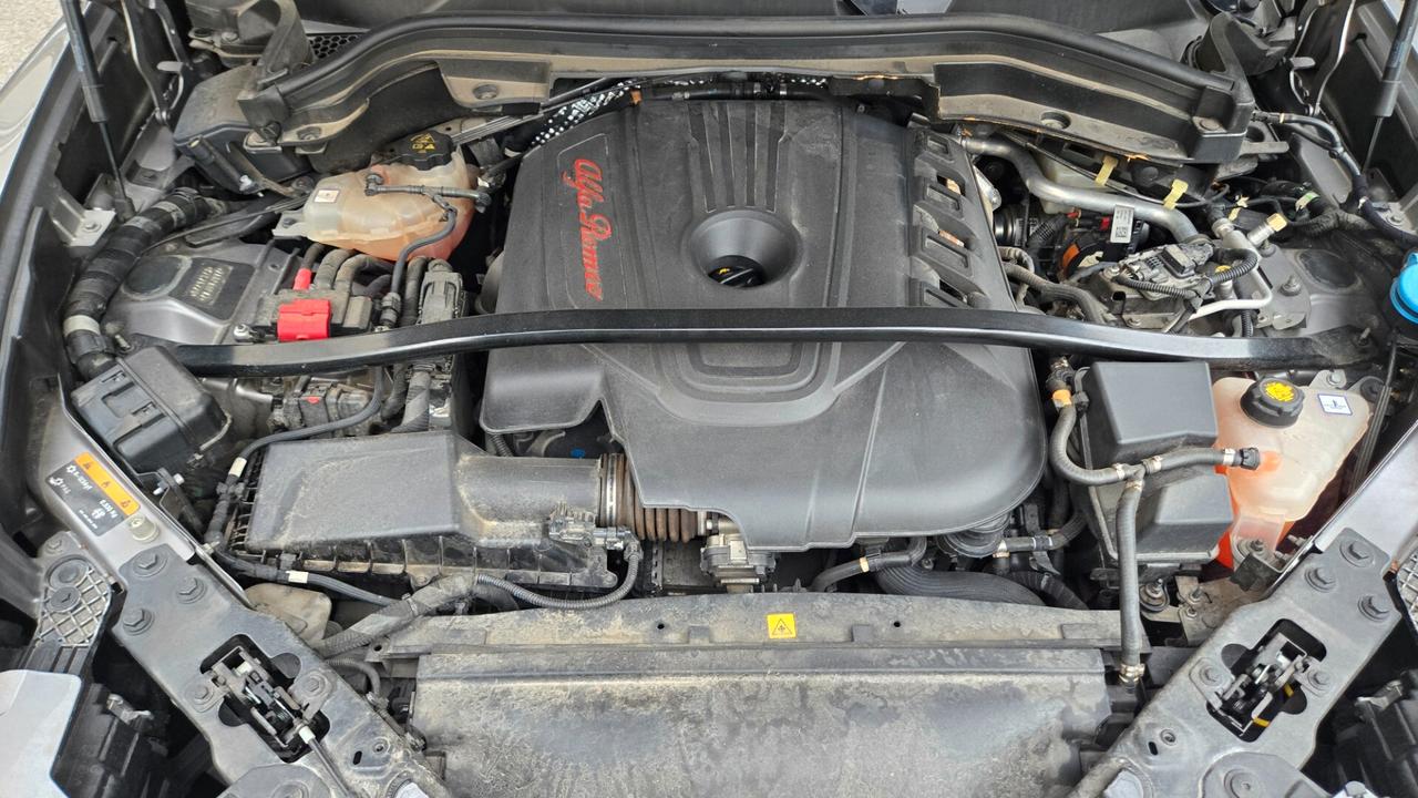 Alfa Romeo Stelvio 2.2 Turbodiesel 210 CV AT8 Q4 Executive