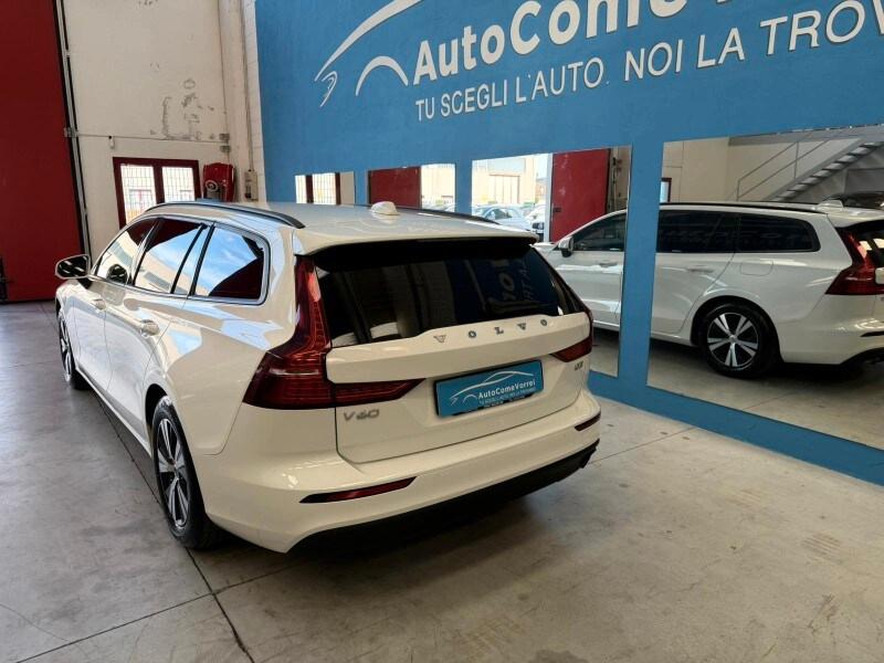 VOLVO V60 (2018-->) V60 D3 Business