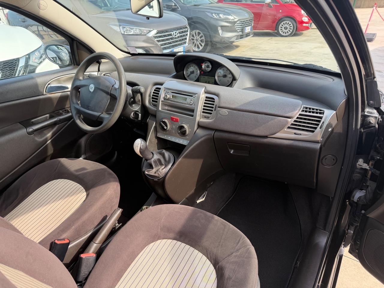 Lancia Ypsilon 1.3 MJT 75 CV Oro Giallo/108.000KM