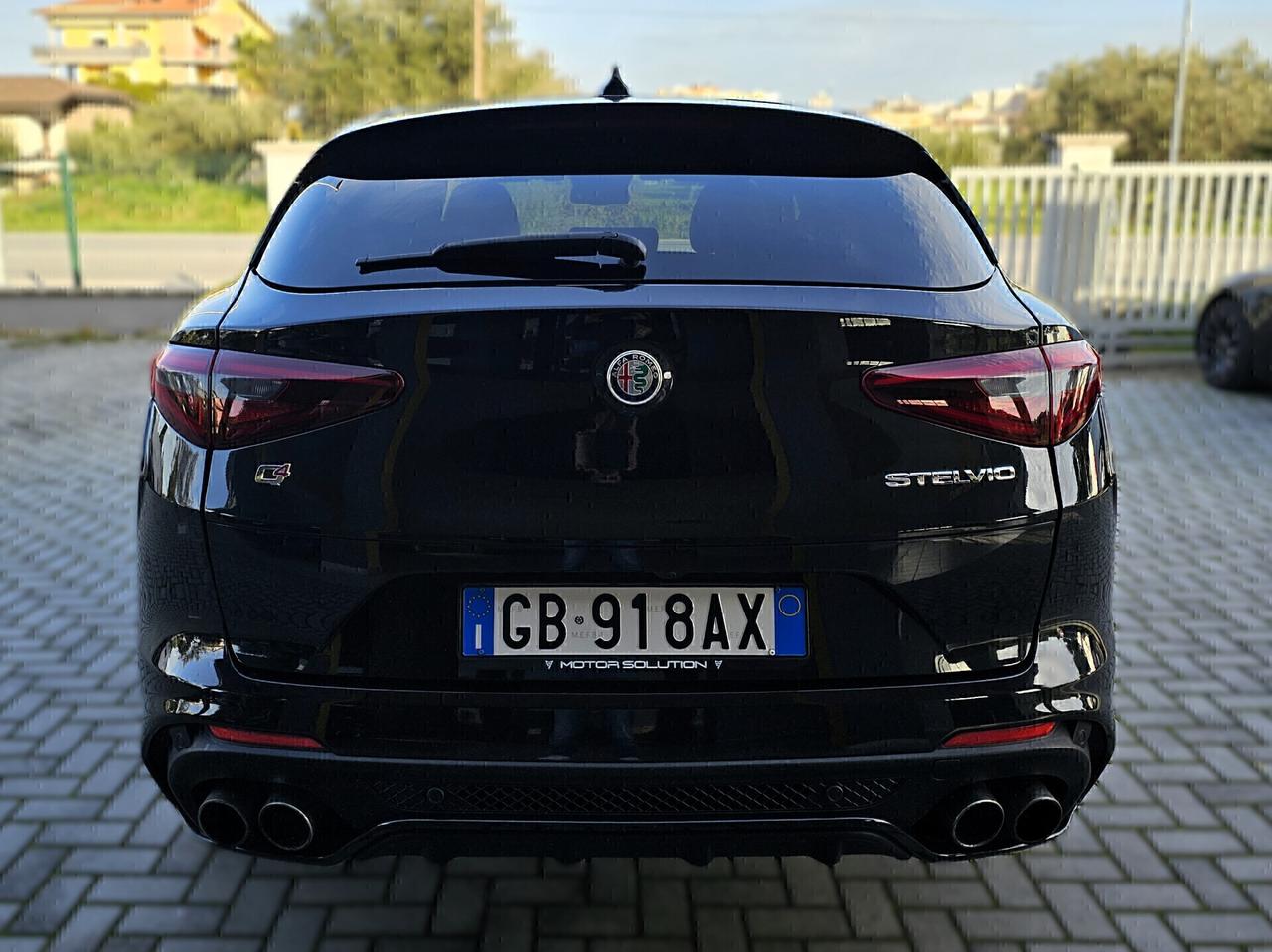 Alfa Romeo Stelvio 2.9 Bi-Turbo V6 510 CV AT8 Quadrifoglio