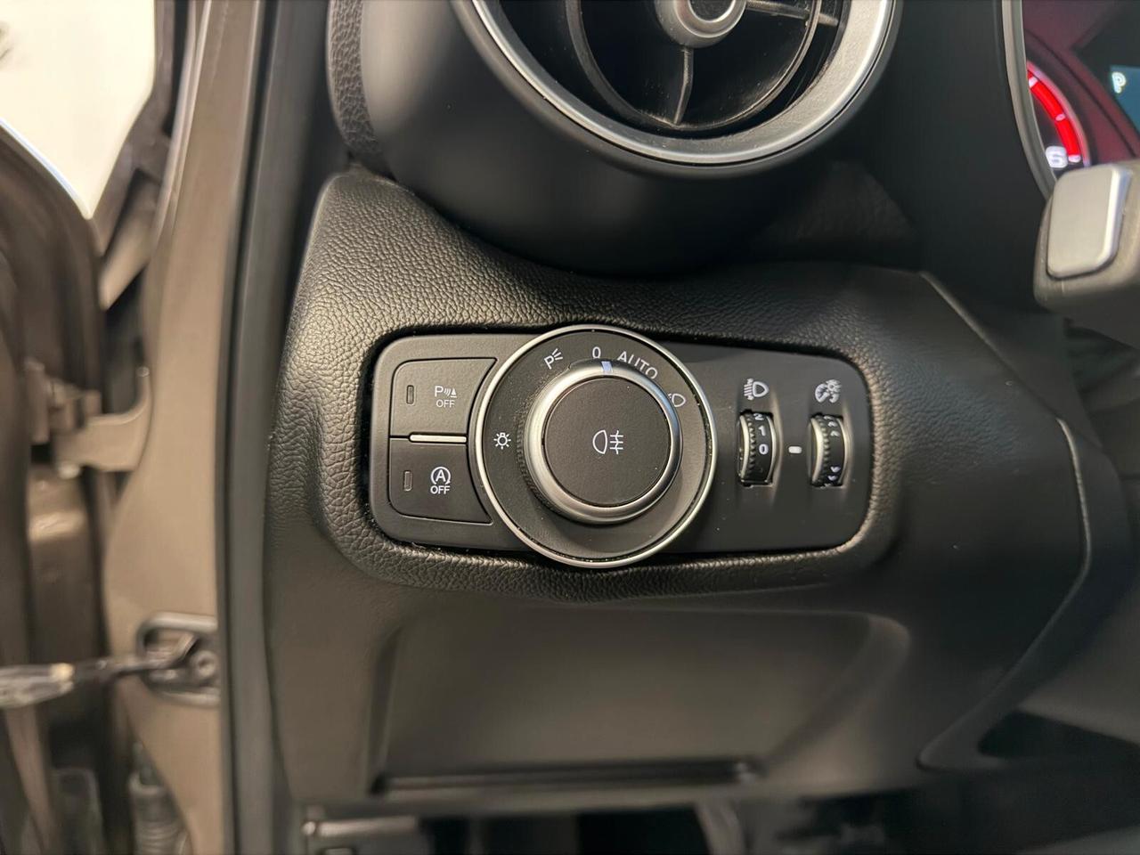 ALFA ROMEO GIULIA 2.2 180CV RWD PELLE NAVI CRUISE ANNO 2017