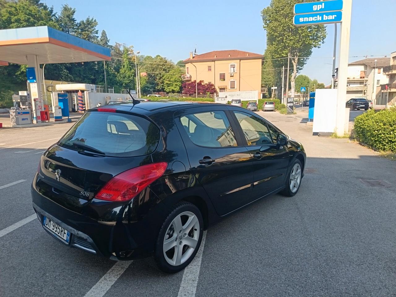Peugeot 308 hdi anno 2008 ok neo patente