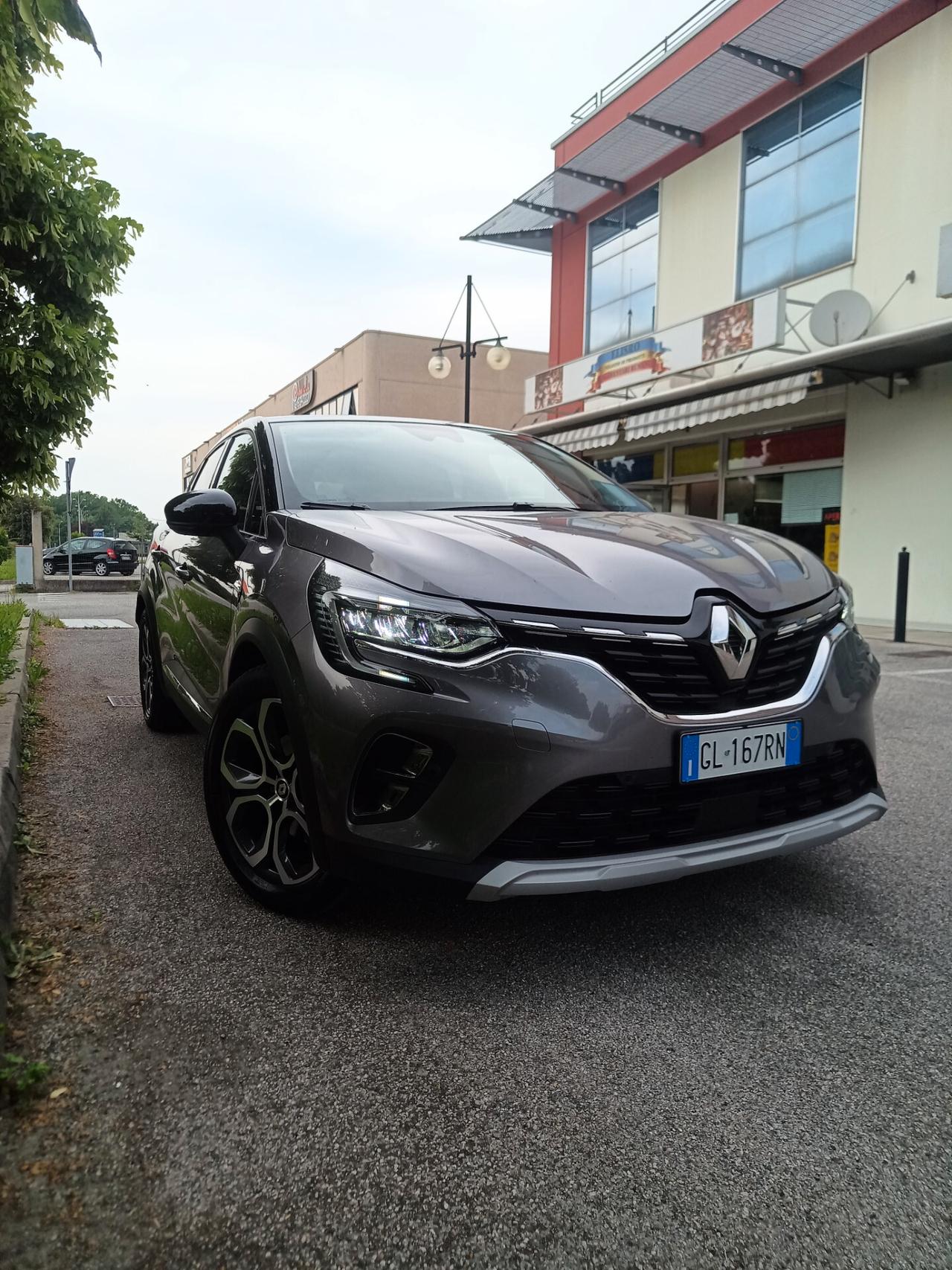 Renault Captur Plug-in Hybrid E-Tech 160 CV Engineered