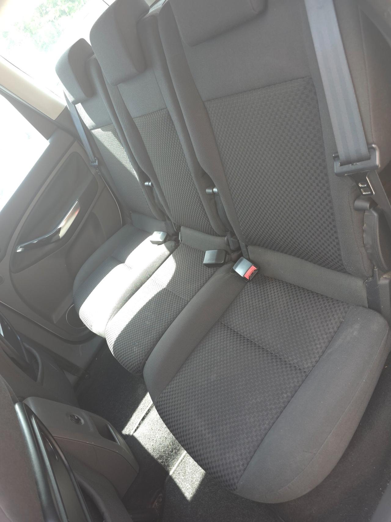 Ford C-Max 1.6 TDCi 90 CV Titanium