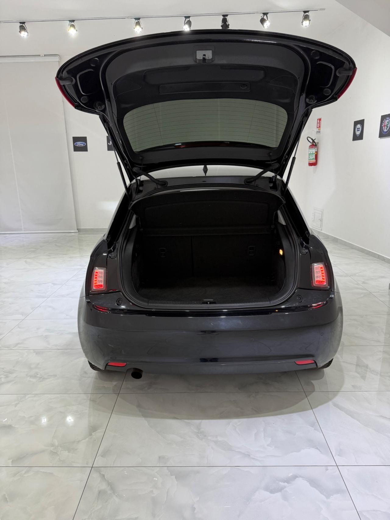 Audi A1 SPB 1.2 TFSI TOTAL BLACK