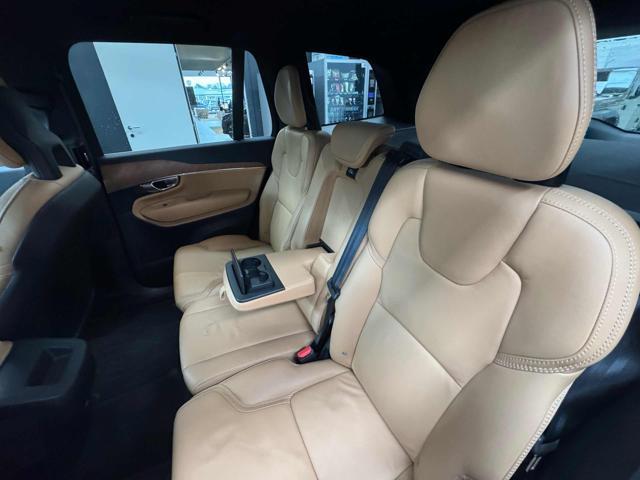 VOLVO XC90 D5 AWD Geartronic Momentum
