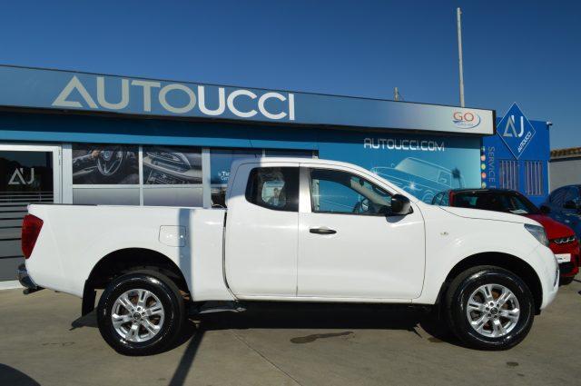 NISSAN Navara 2.3 dCi 4WD King Cab Acenta Autocarro