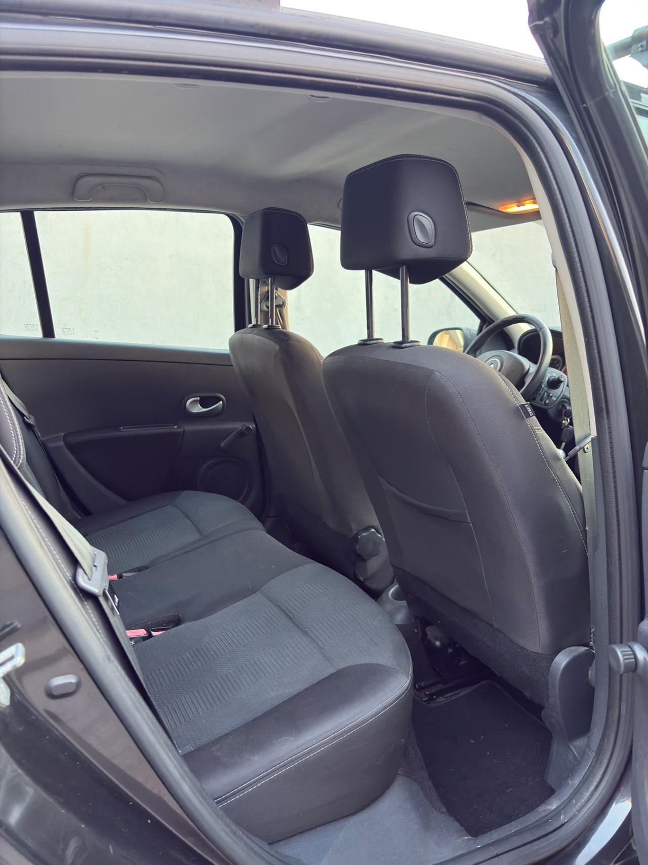 Renault Clio 1.2 benzina 75cv 5 porte