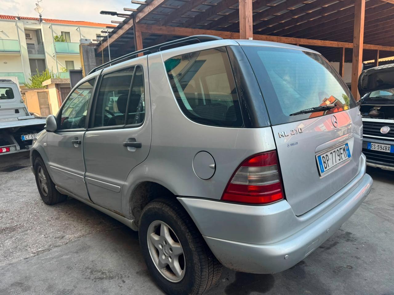 Mercedes-benz ML 270 turbodiesel cat CDI MOTORE CON VALVOLA BLOCCATA – VENDITA INTERA PER RICAMBI