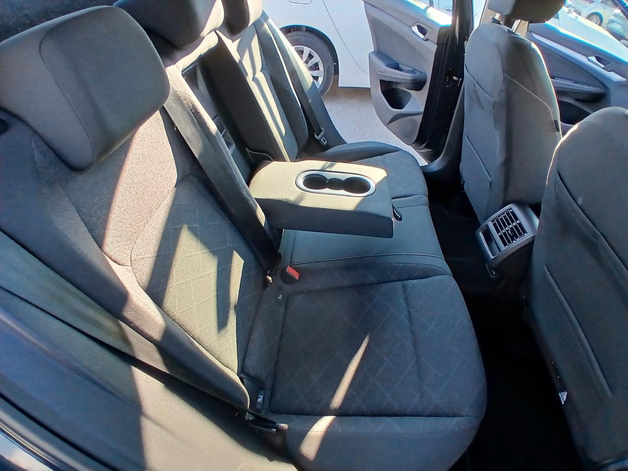 Volkswagen Golf 1.0 eTSI EVO DSG LIFE 2023