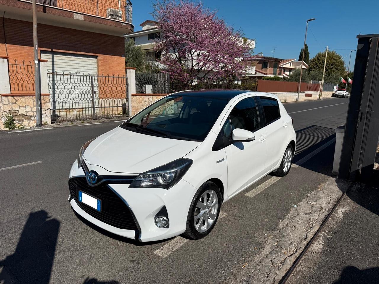 Toyota Yaris 1.5 Hybrid 5p - Full opt - Automatica - Tutto incluso