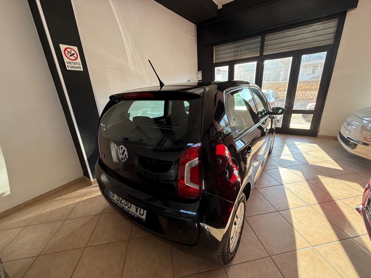 Volkswagen up! 1.0 75 CV 5p. high up!