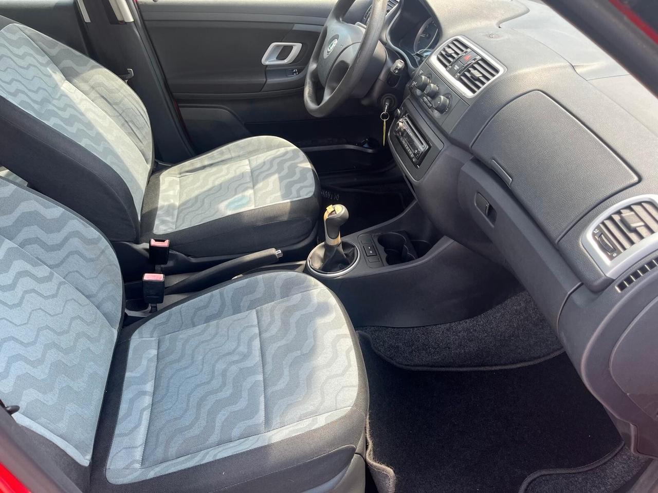 Skoda Fabia 1.4 5p. **NEOPATENTATI**