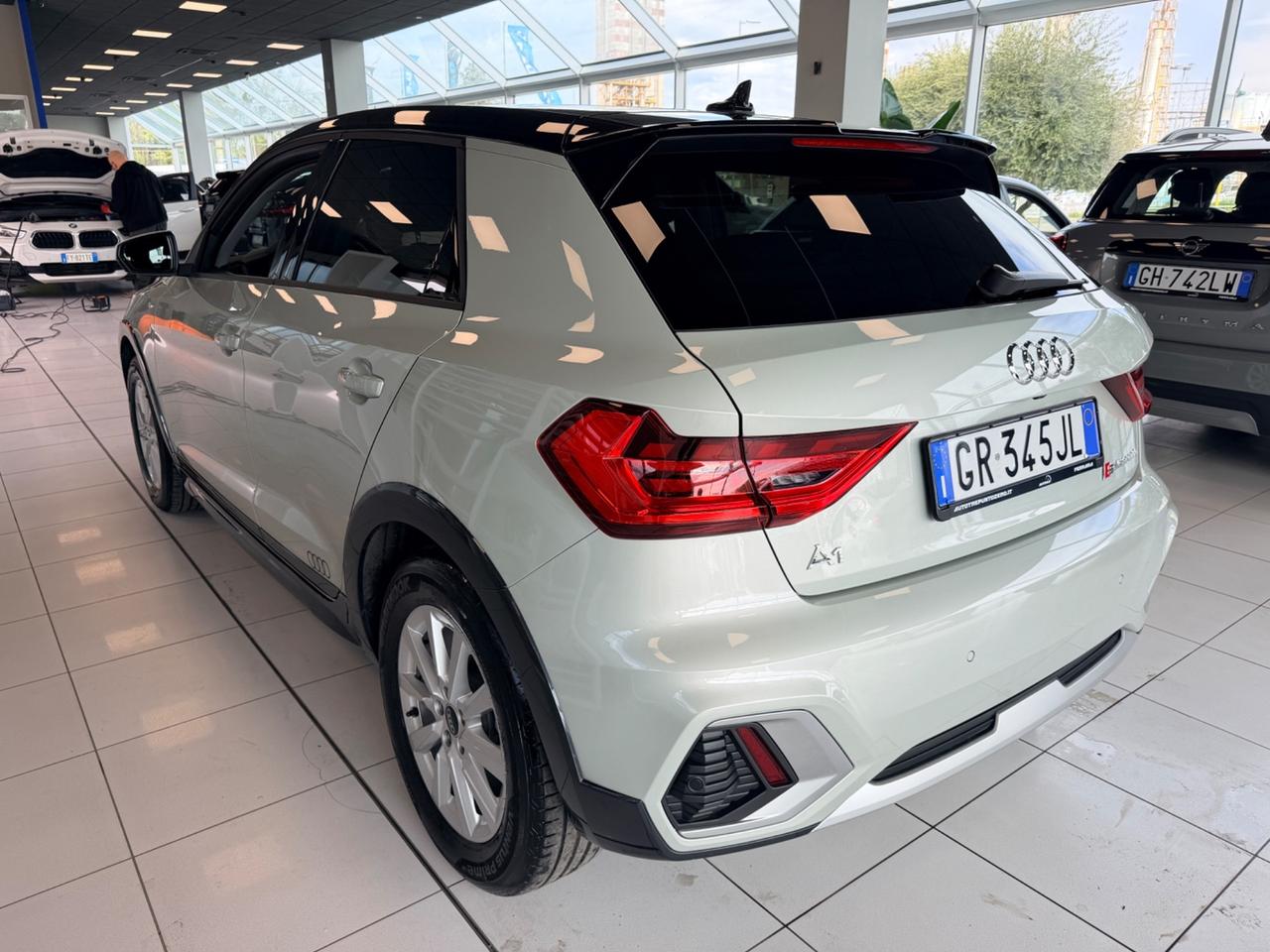 Audi A1 allstreet 30 TFSI S tronic Business