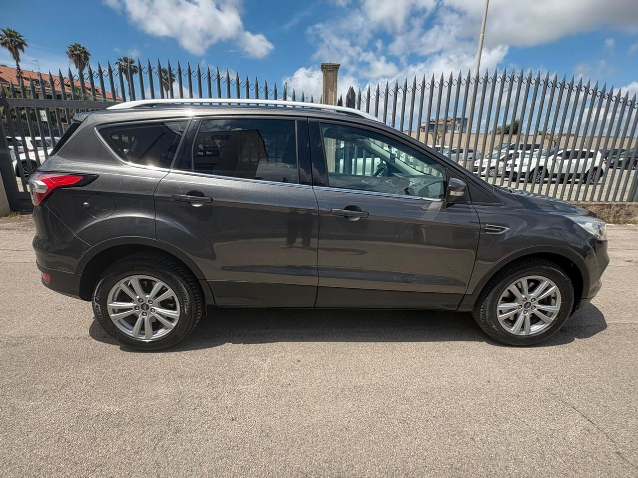 Ford Kuga 2.0 TDCI 120 CV S&S 2WD ST-Line ANNO 2019