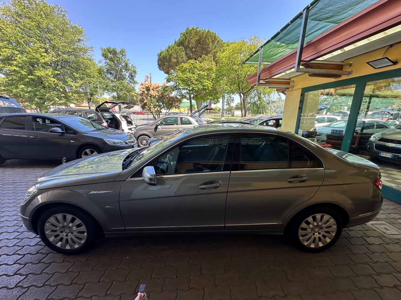 Mercedes-benz C 220 CDI BlueEFFICIENCY Elegance