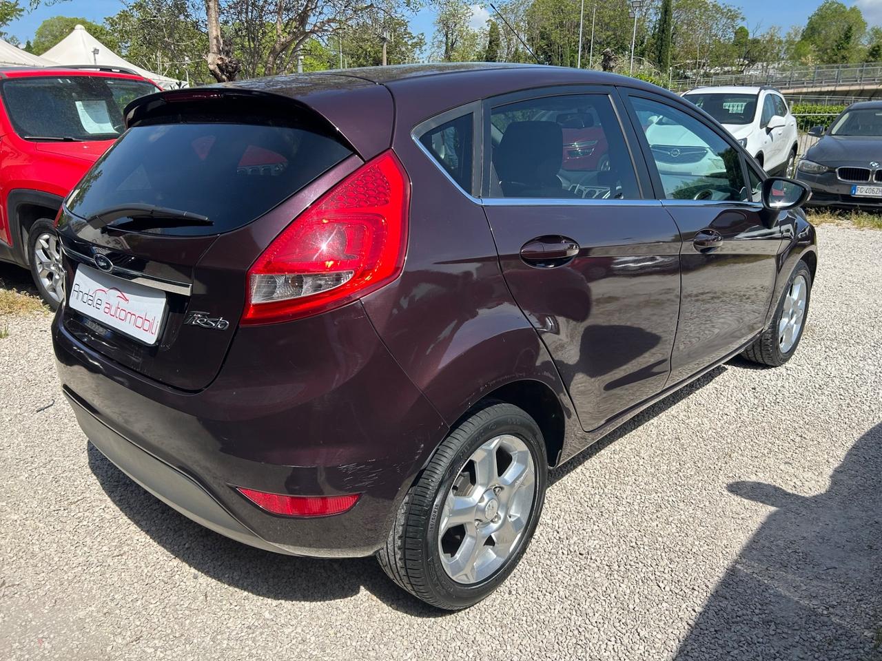 Ford Fiesta 1.6TDCi 5P *84000KM* TITANIUM