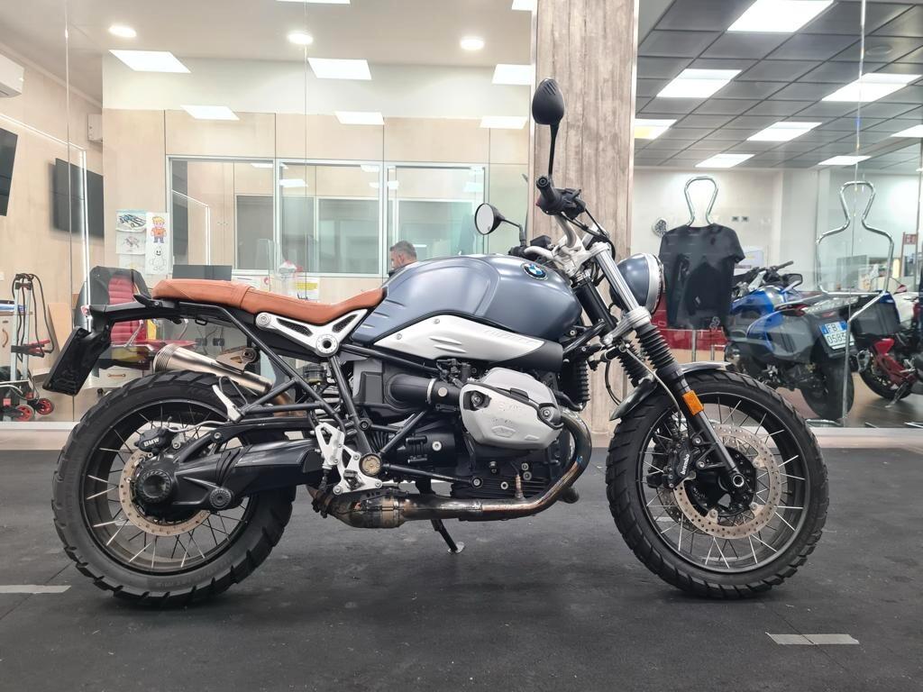BMW R NINE T