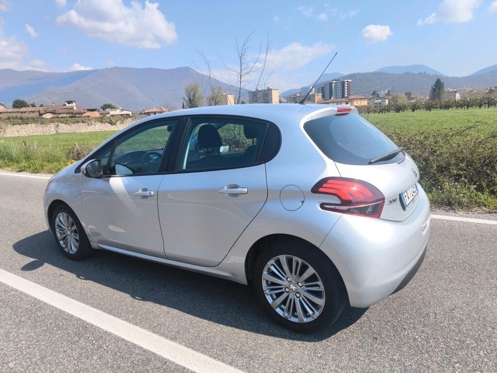 PEUGEOT 208 1,2 BENZ- KM 70000-UNIPROPRIETARIO-EURO 6