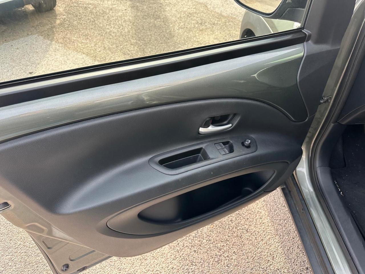 Toyota Aygo X 1.0 VVT-i 72 CV 5 porte Lounge Air NEOPATENTATI