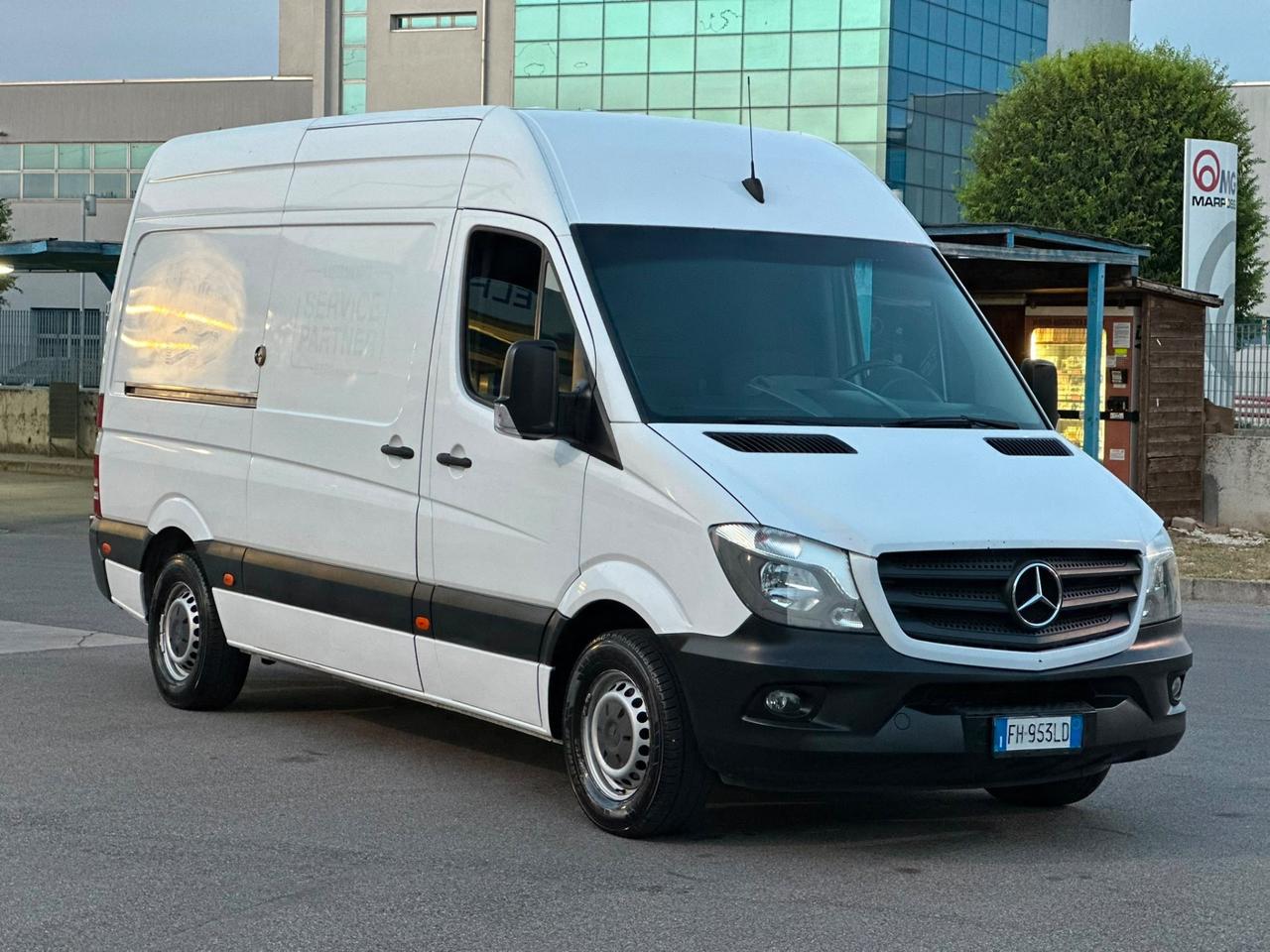 Mercedes Benz