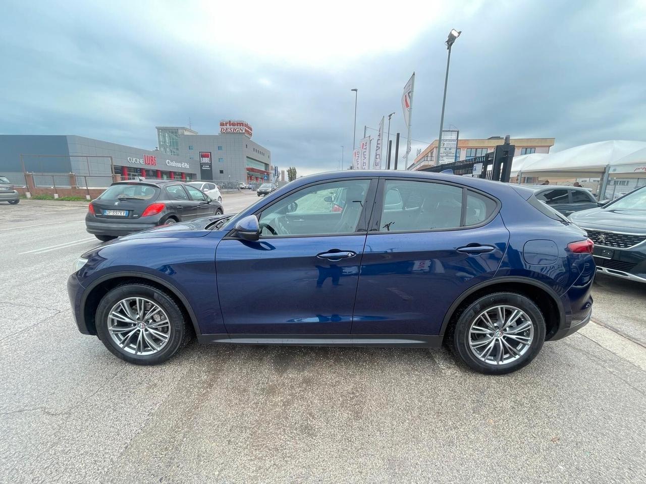 Alfa Romeo Stelvio 2.2 Turbodiesel 180 CV AT8 RWD Executive