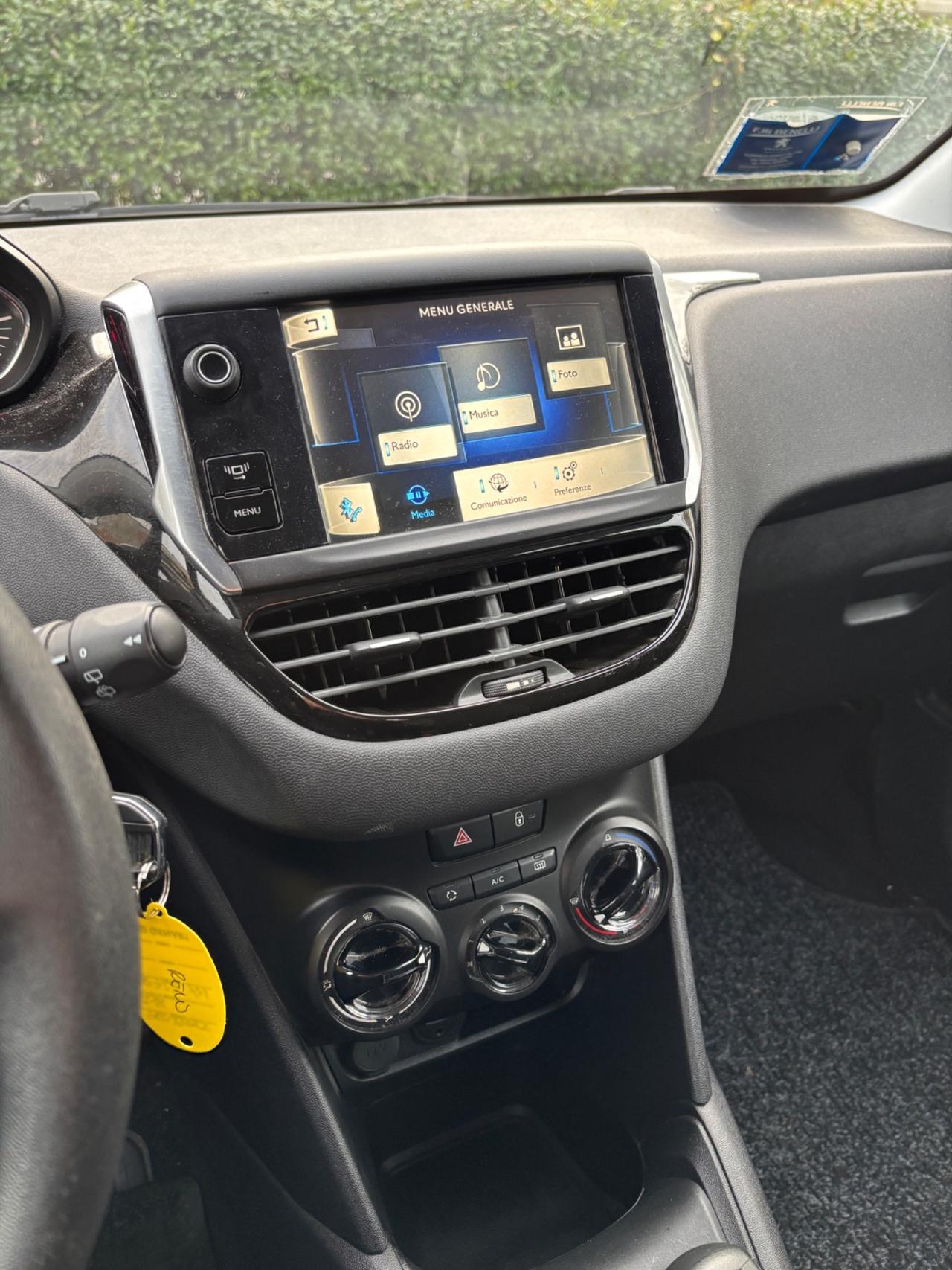 Peugeot 208 1.0 Benzina con soli 80000KM