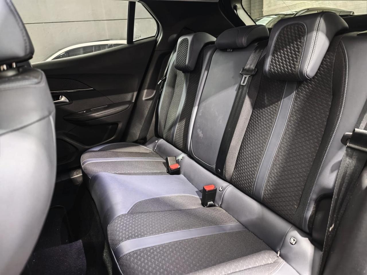 Peugeot 2008 Benzina Cinghia Nuova Tagliandi certificati