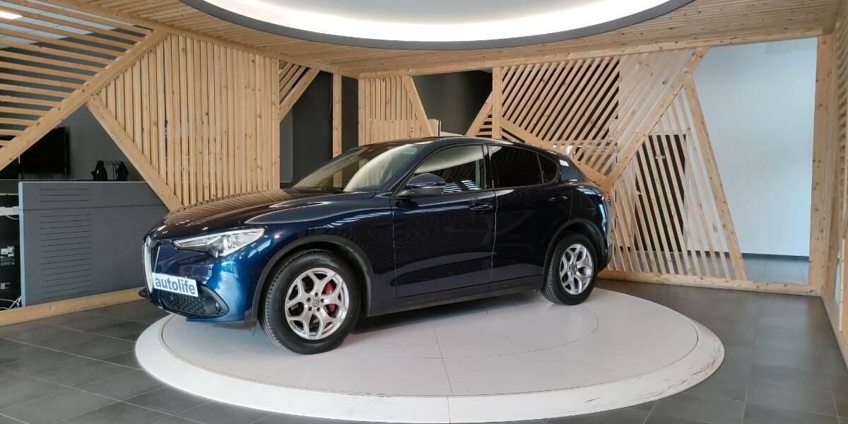 Alfa Romeo Stelvio 2.2 t Business rwd 160cv auto