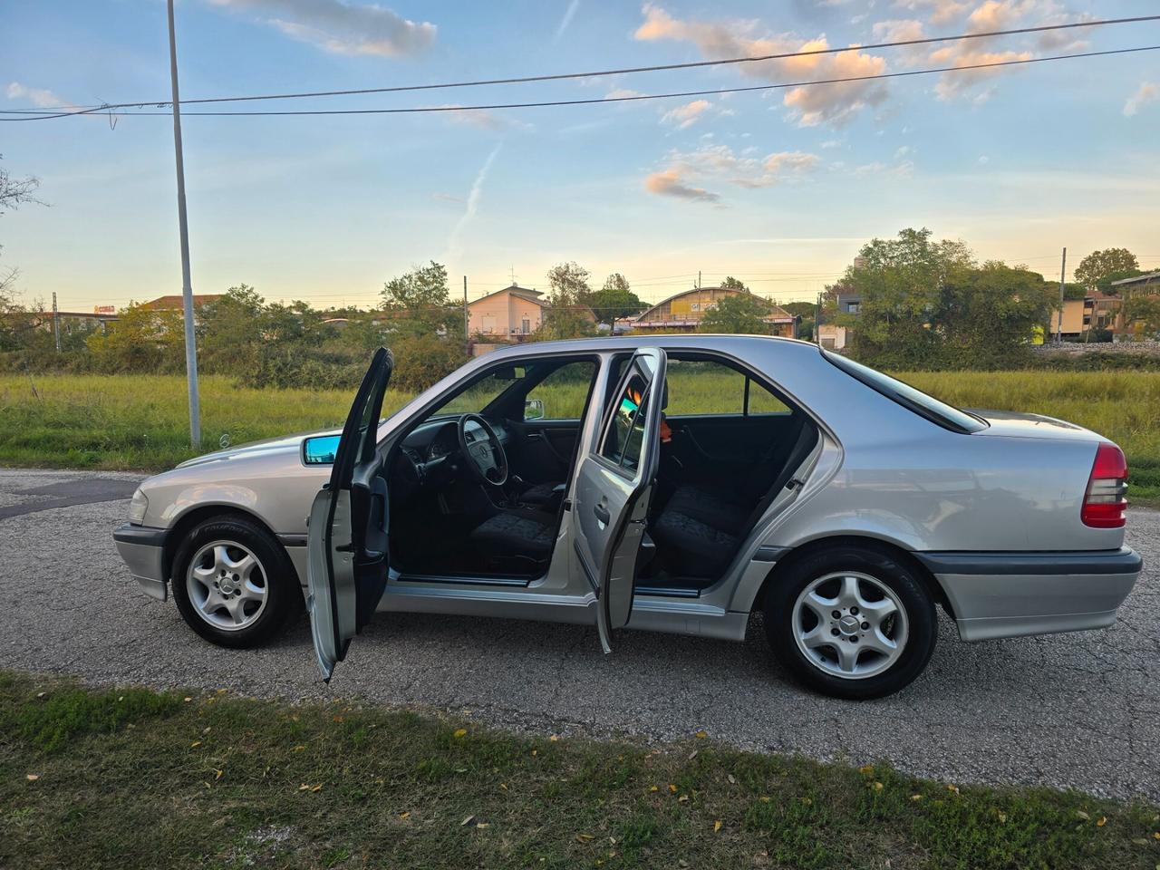 Mercedes C 180 Benzina con GARANZIA