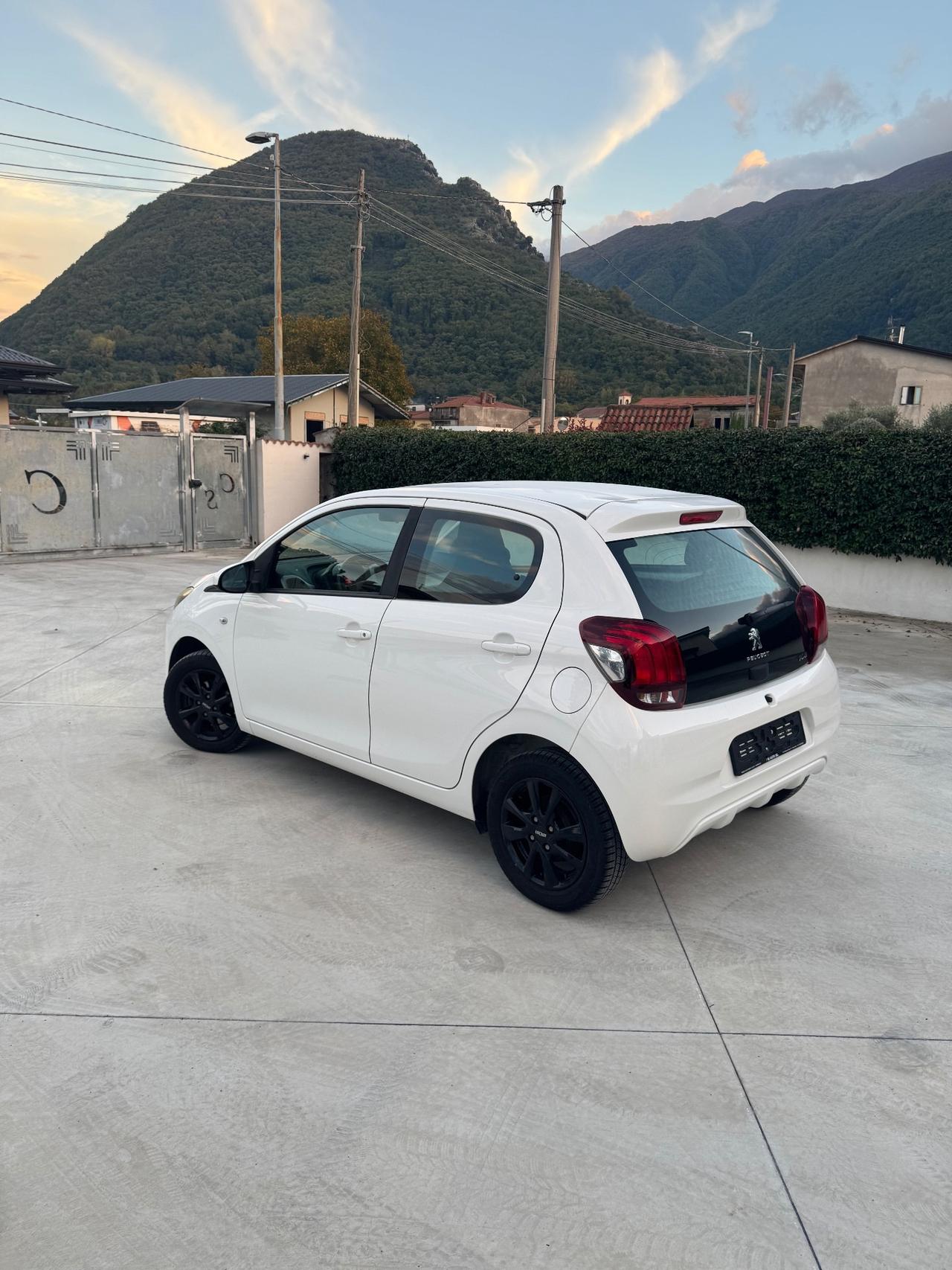 Peugeot 108 1.0 70CV