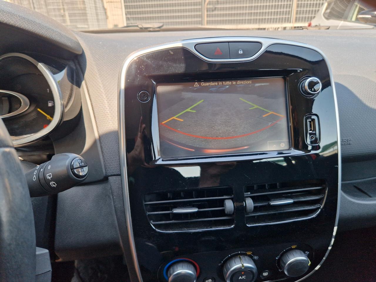 Renault Clio dCi 8V 75 CV Start&Stop 5 porte Energy Duel