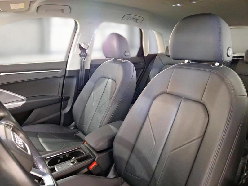 AUDI Q3 40 TDI quattro S tronic Business