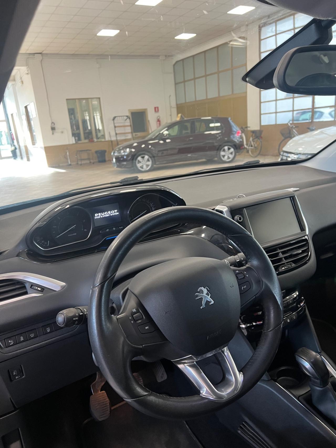 Peugeot 208 1.6 e-HDi 92 CV Stop&Start ETG6 5 porte Allure